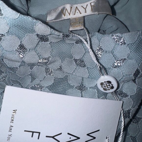 Long Sleeve Floral Lace Top With Puff Shoulders & Button Closure Size S - Picture 3 of 10